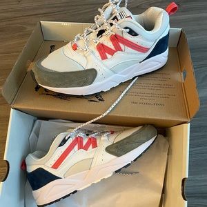 Karhu Fusion 2.0 vetiver/white